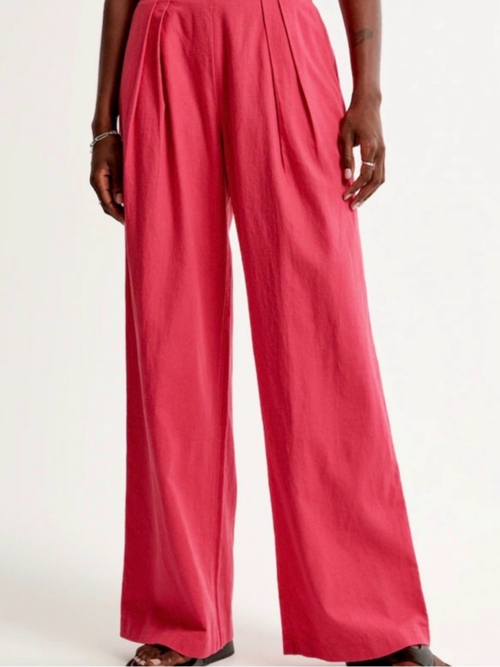 Abercrombie and Fitch Wide-Leg High-Waist Linen Pants in Pink